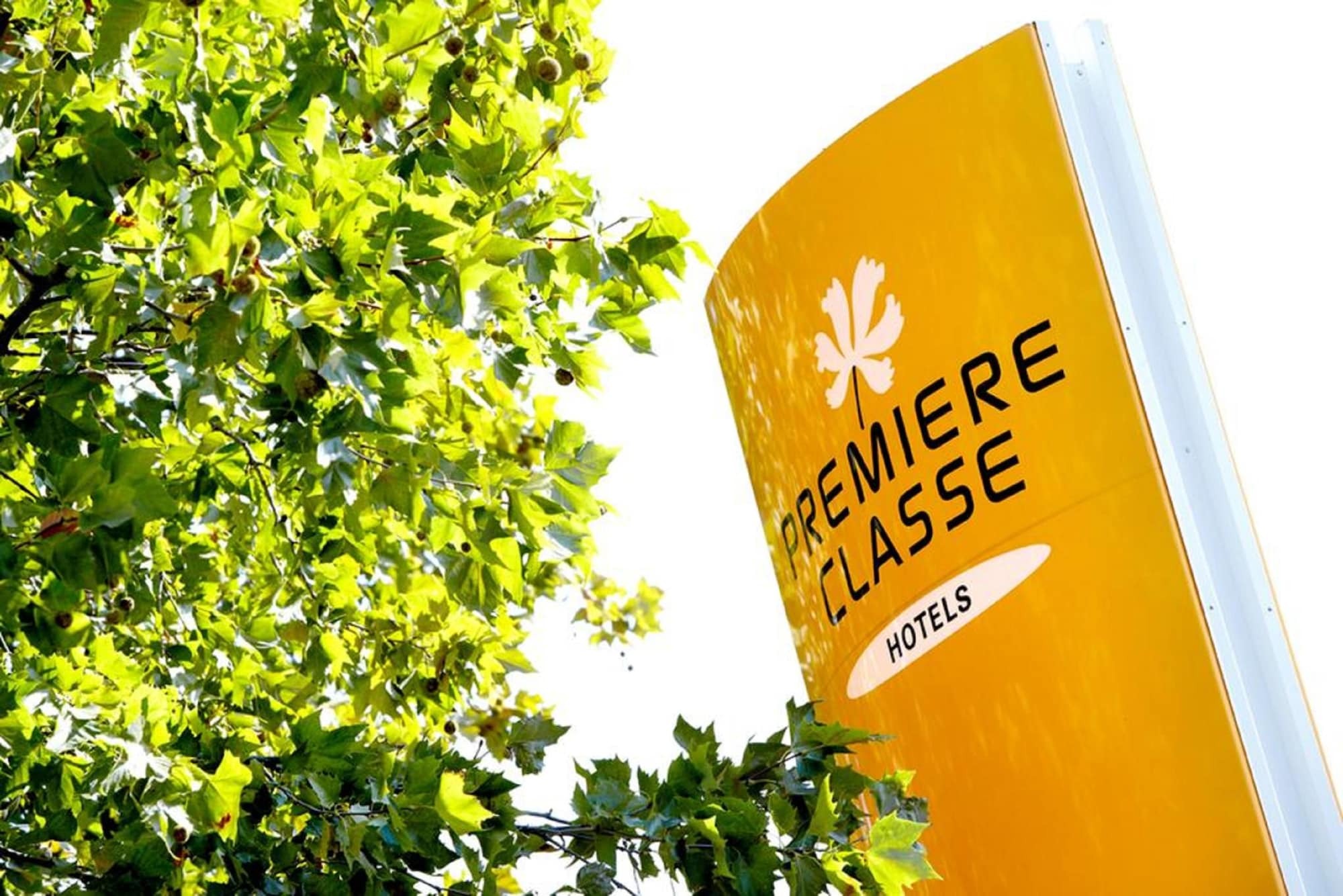 Premiere Classe Bourges Bagian luar foto
